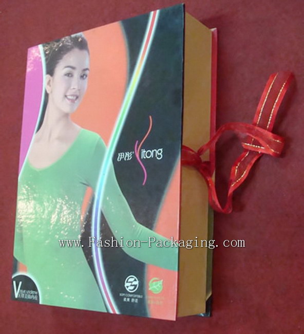 Gloss lamination Customized Book style Box with satin for Underwear