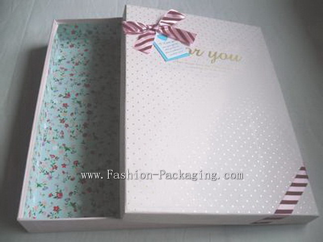 Cute Rigid Shirt Packaging Box with ribbon bow