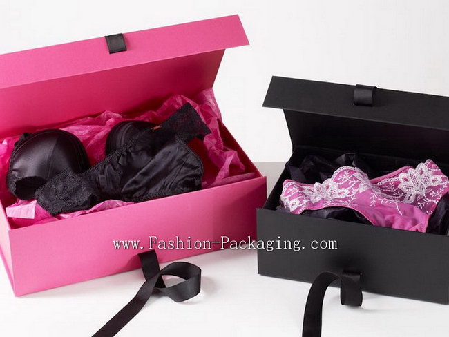 Custom Lingerie Gift Box with Ribbon Closed