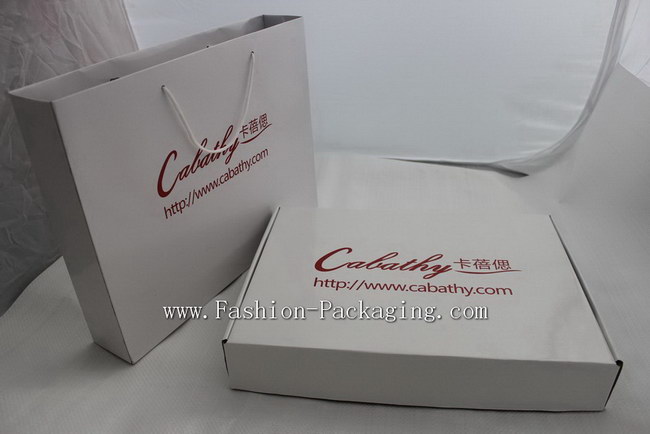 Customized Shirt packaging with bag