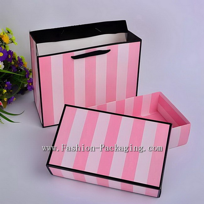 Luxury Lingerie Gift Box with Match design bag