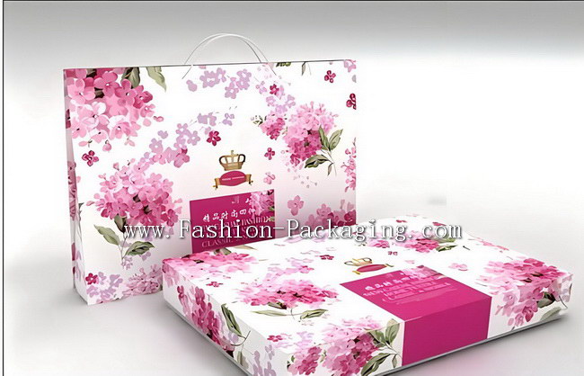 Home Textile Packaging Box with paper bag